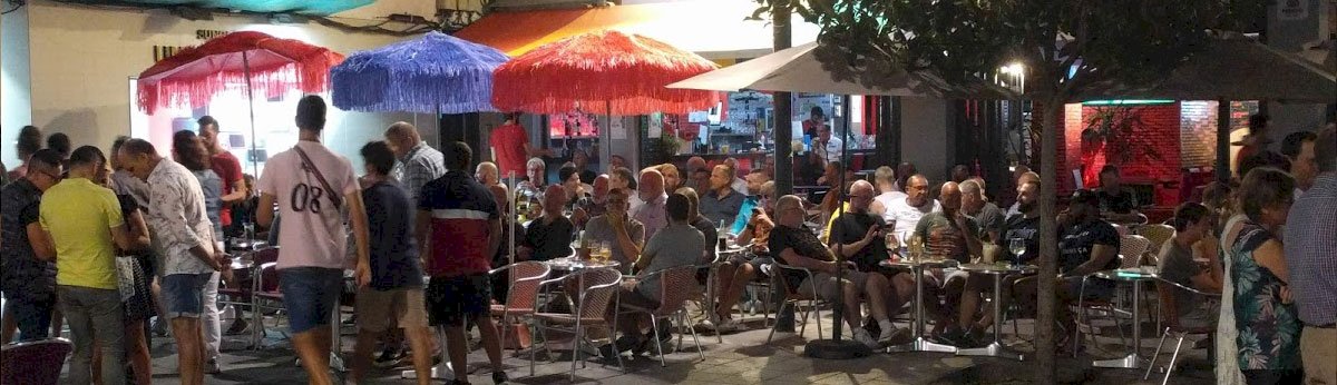 Parrots Pub gay terrace Sitges