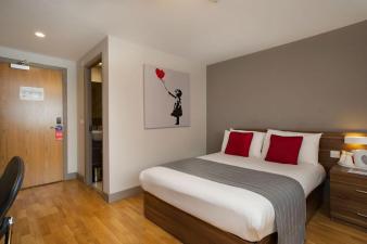 Britannia Study Hotel, Brighton