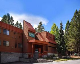 hotel Quality Inn near Mammoth Mountain Ski Resort, Mammoth Lakes