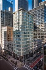 hotel Staypineapple, Chicago