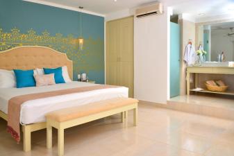 Unic Design Hotel & Restaurant- 5th Avenue, Playa del Carmen
