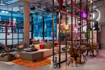 hotel Moxy Frankfurt City Center