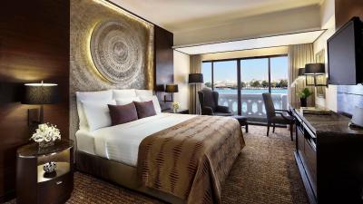 hotel Anantara Riverside Bangkok Resort