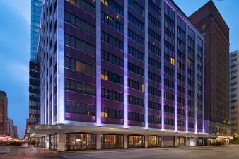 AC Hotel Houston Downtown