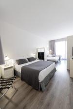 Aparthotel Atenea Calabria, Barcelona