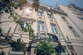 Public House Hotel, Belgrade