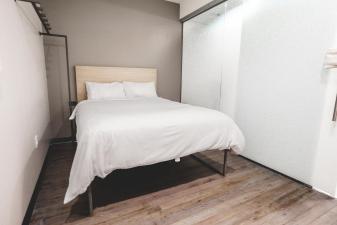 SOVA Micro-Room & Social Hotel, Dallas