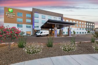 hotel Holiday Inn Express & Suites - Phoenix - Airport North by IH