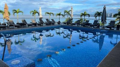 The Paramar Beachfront Boutique Hotel With Breakfast Include, Puerto Vallarta