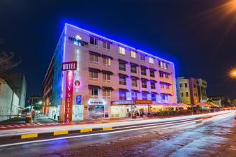 Majestic City Suites & Beach Hotel, Curacao