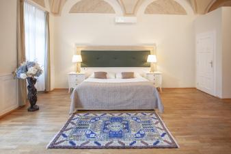 Little King Hotel U Malvaze, Prague