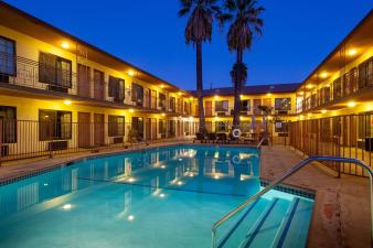 Studio City Court Yard Hotel, Los Angeles