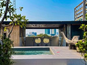 hotel Blu Cabin Ari Stylish Gay Poshtel, Bangkok