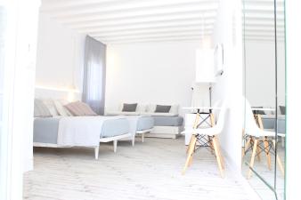 Christina Studios, Mykonos