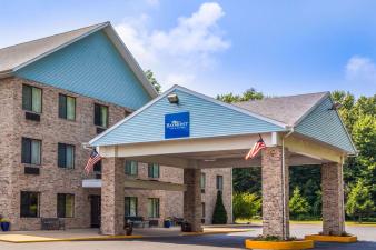 hotel Baymont by Wyndham New Buffalo, Detroit