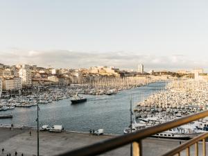 New Hotel Le Quai - Vieux Port, Marseille