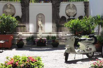 Hotel Piazza Bellini & Apartments, Napoli
