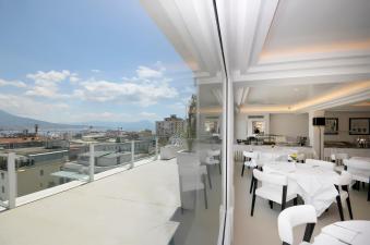 Grand Hotel Oriente, Napoli