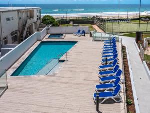 hotel Breakers North Absolute Beachfront Apartments - Official, Gold Coast