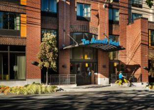 Staypineapple, Seattle