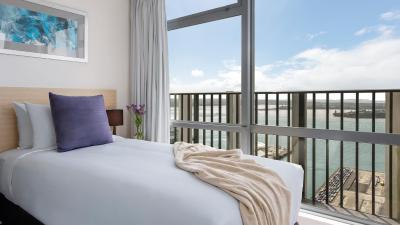 hotel Auckland Harbour Suites