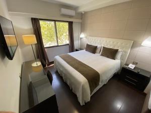 Hotel Alvear, Montevideo