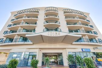 Central Cosmo Apartment Hotel, Brisbane