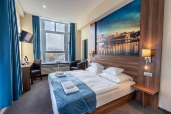 Medos Hotel, Budapest