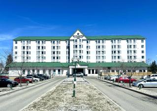 hotel Divya Sutra Plaza and Conference Centre Calgary Airport