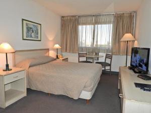 Hotel Tres Cruces, Montevideo