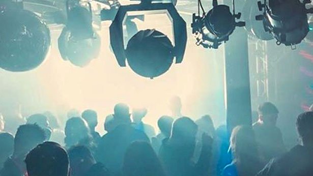 Gay dance clubs 