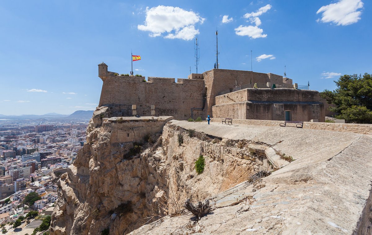 Why visit Alicante